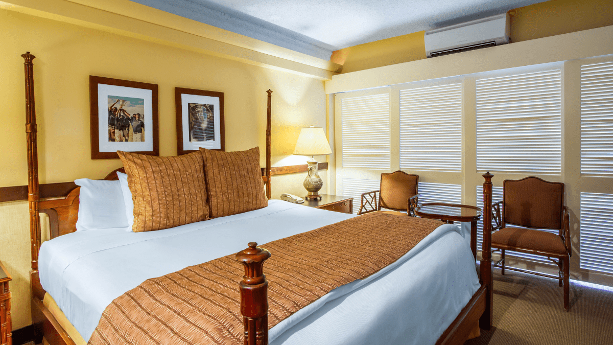 Four-poster king bed in a guest room at The Equus